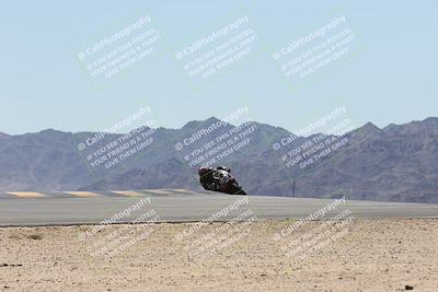 media/Apr-20-2025-CVMA (Sun) [[39090e8767]]/Race 9-Formula LW Twins Shootout/